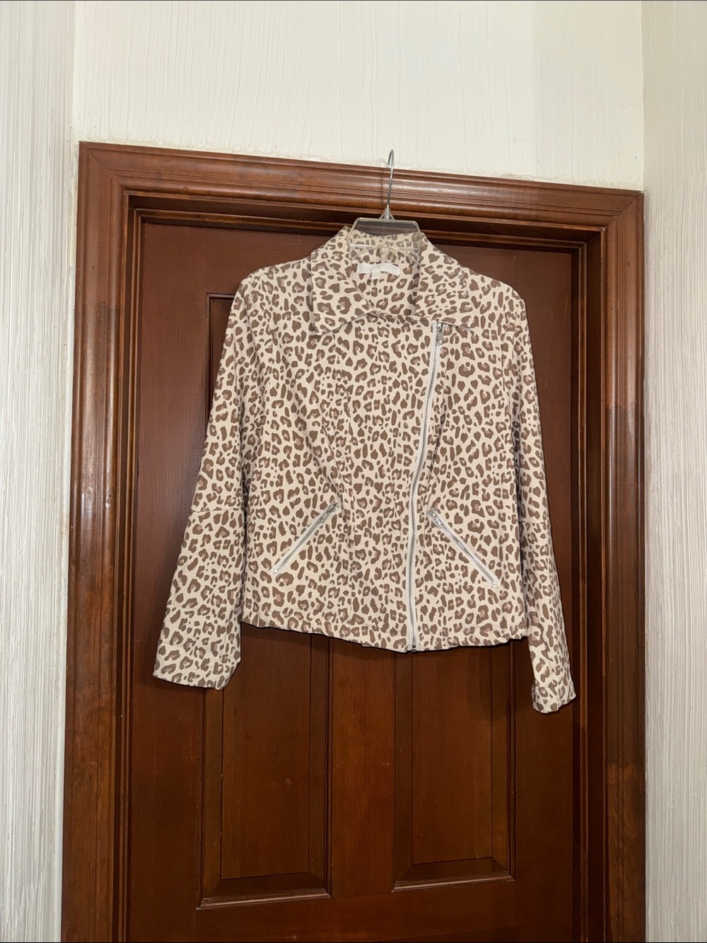 Leopard Print Zip-Front Jacket - Picture 3 of 16